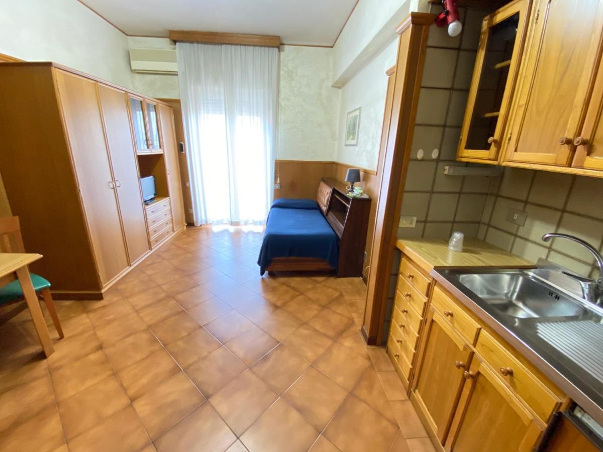Residence Hotel Valery Monterotondo  Extérieur photo